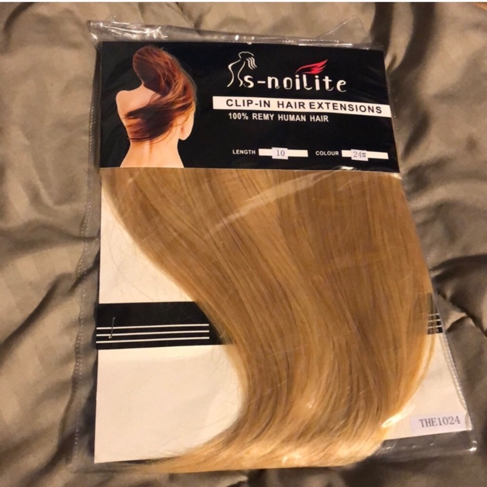 Blonde Clip-in Hair extensions
